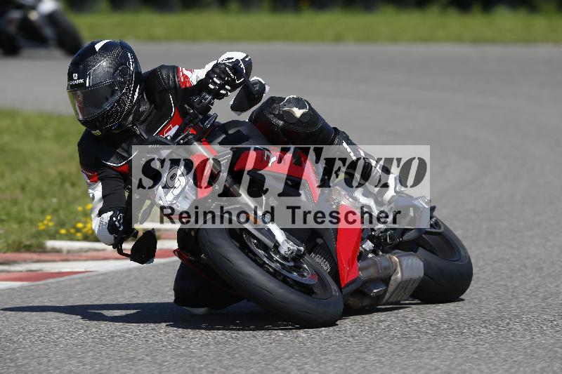 /Archiv-2024/29 12.06.2024 MOTO.CH Track Day ADR/Gruppe gelb/79